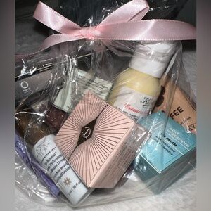 PRODUCT MAKEUP AND SKIN CARE BAG